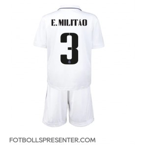 Real Madrid Eder Militao #3 Hemmatröja Barn 2022-23 Kortärmad (+ korta byxor)